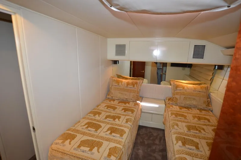 Reel Life Yacht Photos Pics Port Guest Stateroom