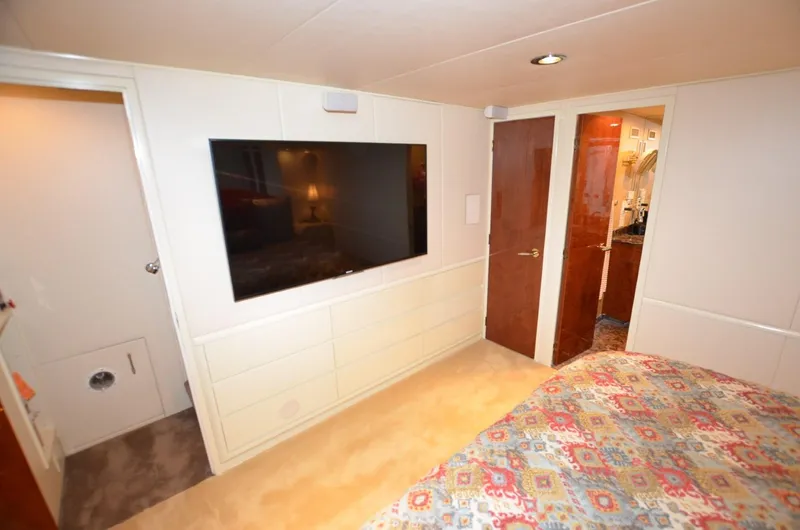 Reel Life Yacht Photos Pics Master Stateroom