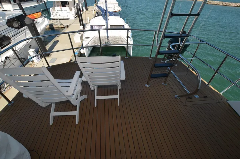 Reel Life Yacht Photos Pics Skylounge Aft Deck