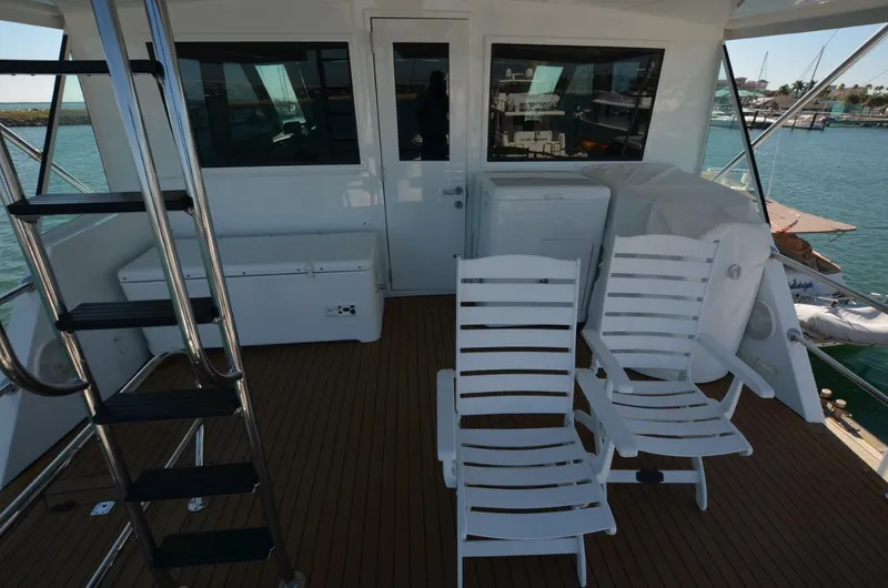 Reel Life Yacht Photos Pics Skylounge Aft Deck