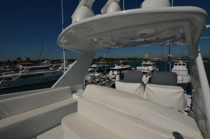 Reel Life Yacht Photos Pics Sky Bridge