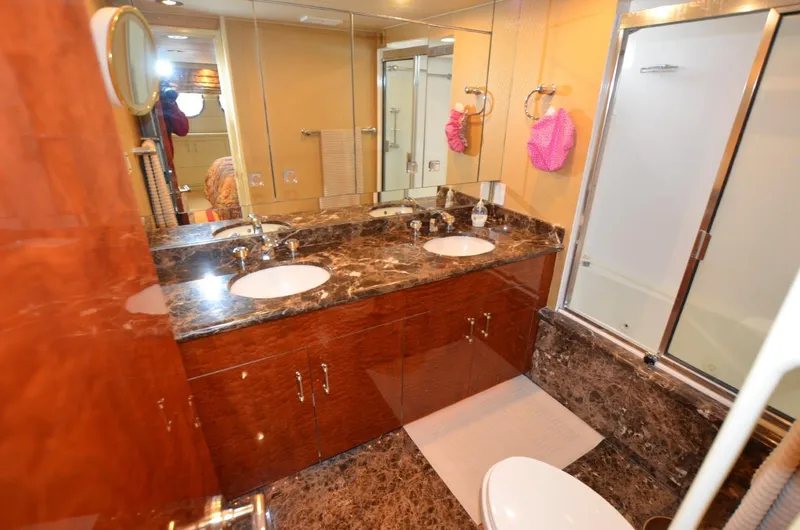 Reel Life Yacht Photos Pics 