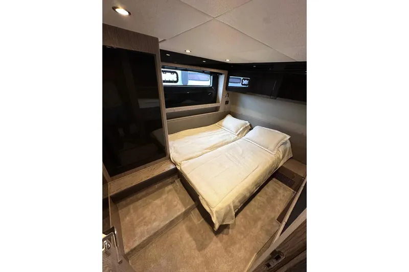  Yacht Photos Pics Azimut Atlantis 51