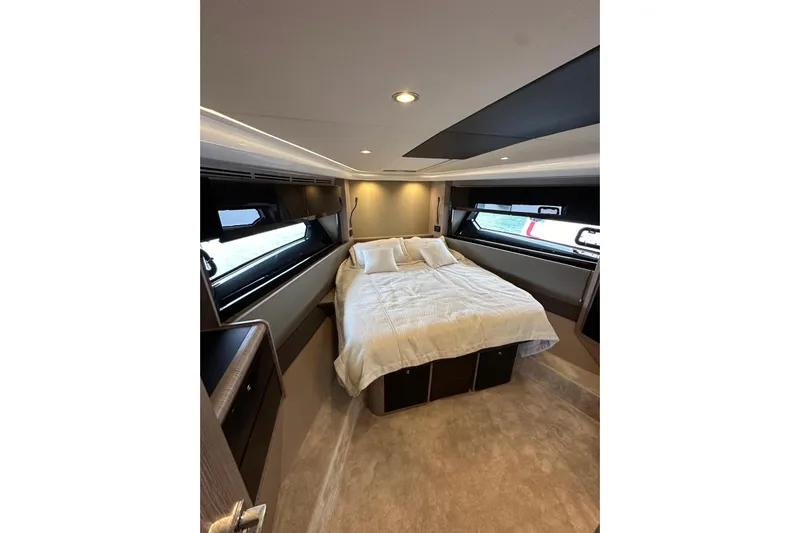  Yacht Photos Pics Azimut Atlantis 51