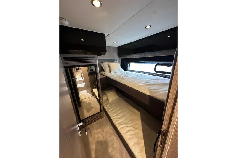  Yacht Photos Pics Azimut Atlantis 51