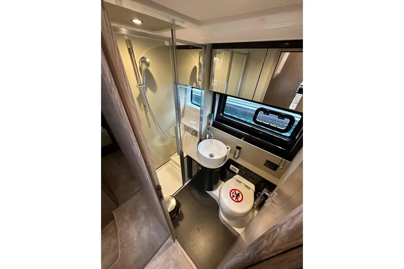  Yacht Photos Pics Azimut Atlantis 51