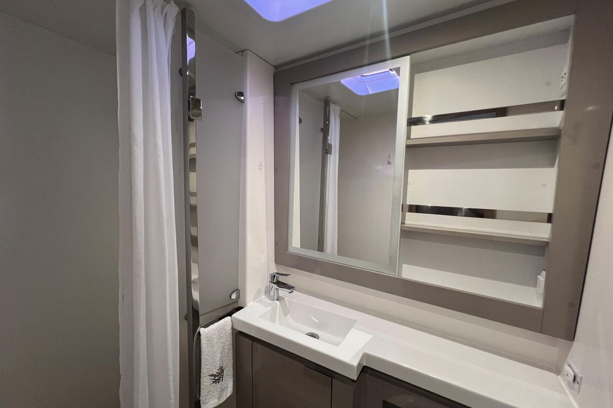 2023 Fountaine Pajot 45 