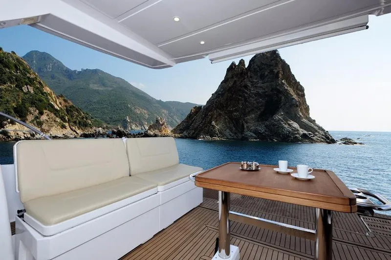 Lady Bavarkica Yacht Photos Pics Manufacturer Provided Image: Bavaria Virtess 420 Fly Cockpit Seating