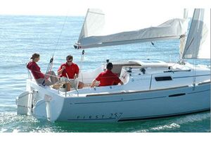 2011 Beneteau First 25.7 S