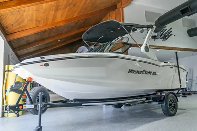 MasterCraft NXT20