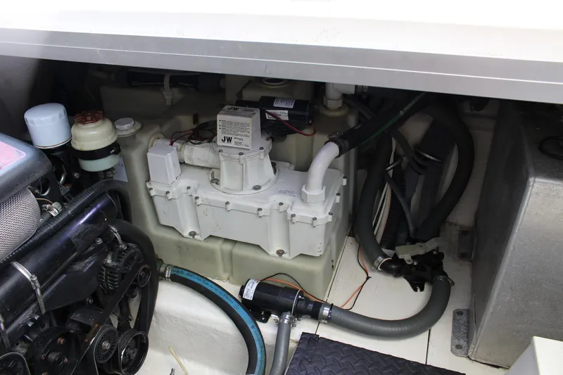 Happy Ours Yacht Photos Pics 