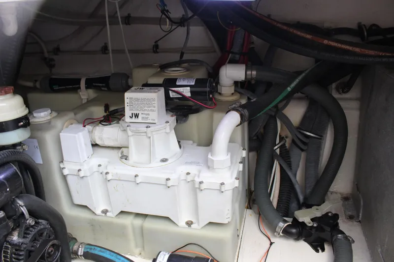 Happy Ours Yacht Photos Pics 