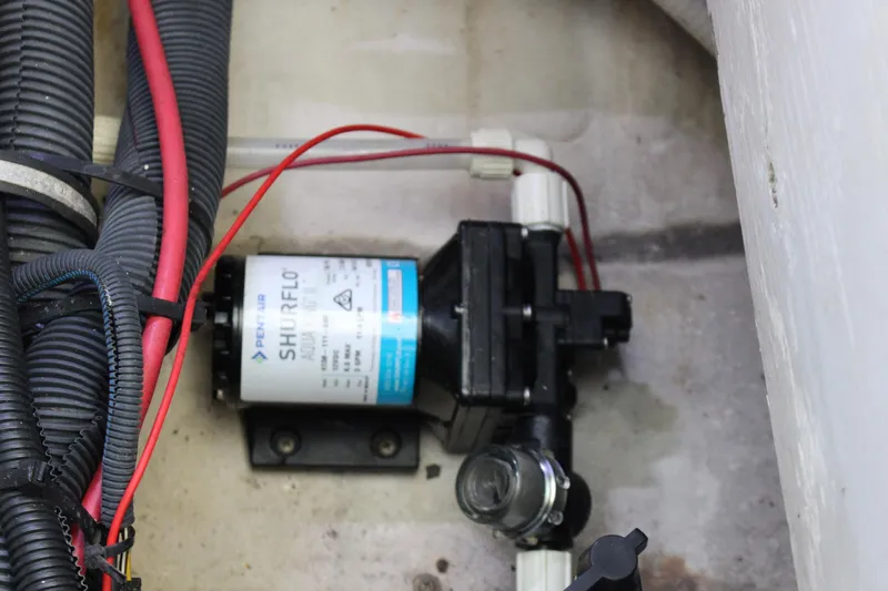 Happy Ours Yacht Photos Pics 