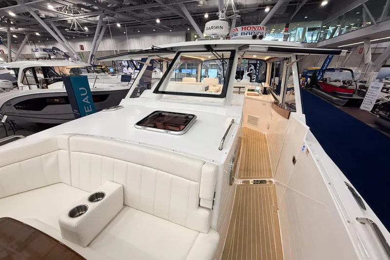 In Stock Yacht Photos Pics Luxury MJM 47X yacht interior, 2026 model, featuring sleek design and modern amenities.