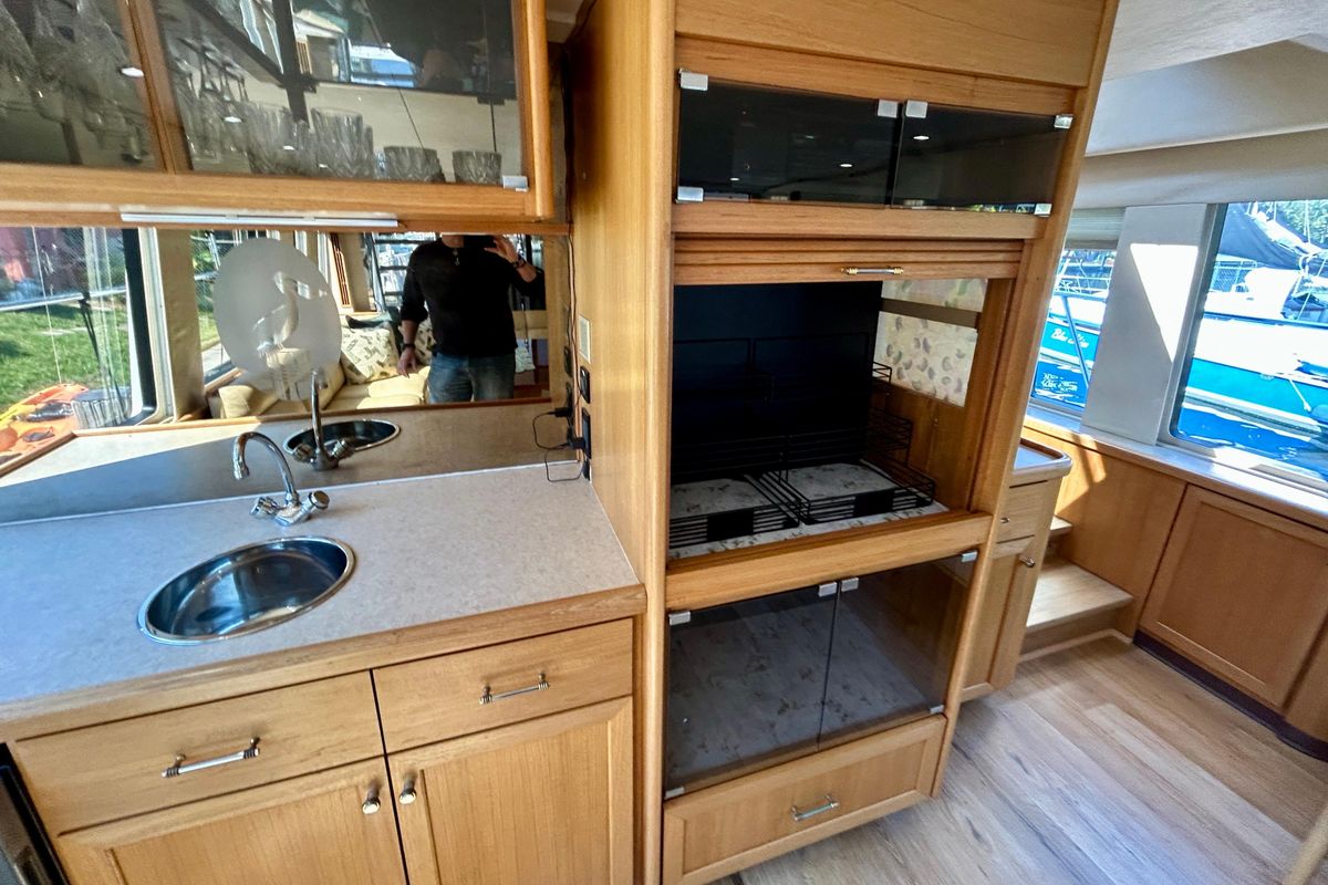 2000 Pacific Mariner 65 