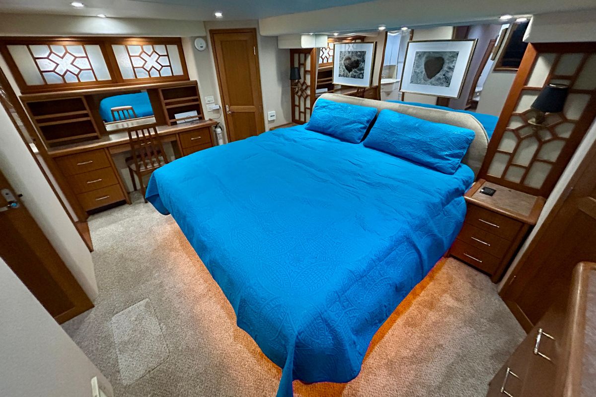 2000 Pacific Mariner 65 