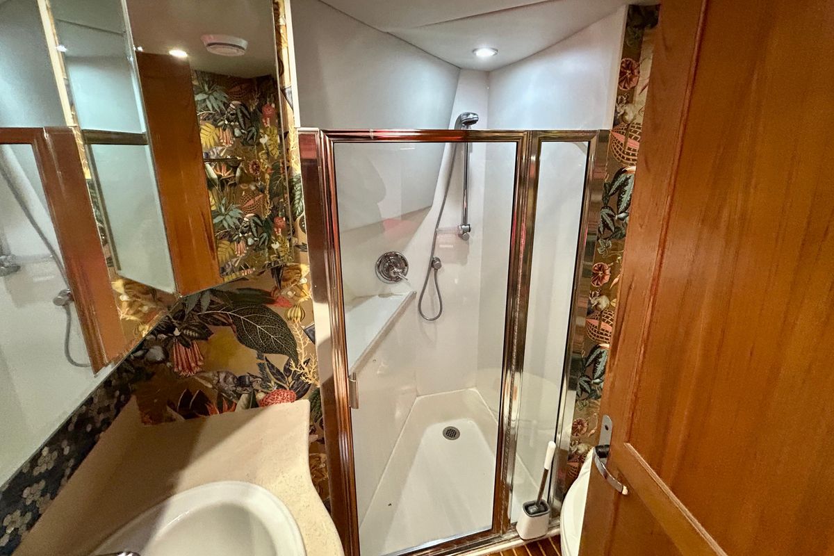 2000 Pacific Mariner 65 