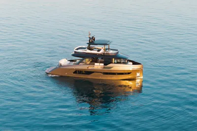 2025 Explorer 62