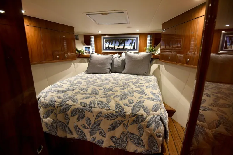 La Chingona Yacht Photos Pics 