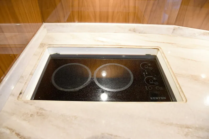 La Chingona Yacht Photos Pics 