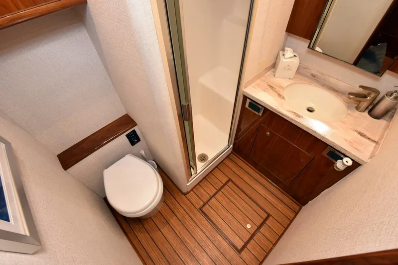 La Chingona Yacht Photos Pics 