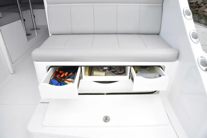 La Chingona Yacht Photos Pics 