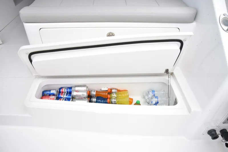 La Chingona Yacht Photos Pics 