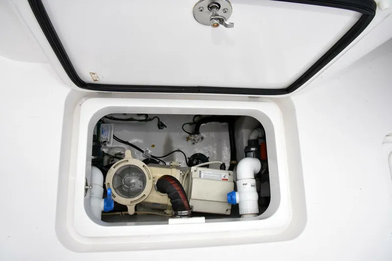 La Chingona Yacht Photos Pics 