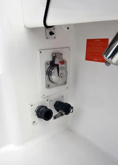 La Chingona Yacht Photos Pics 