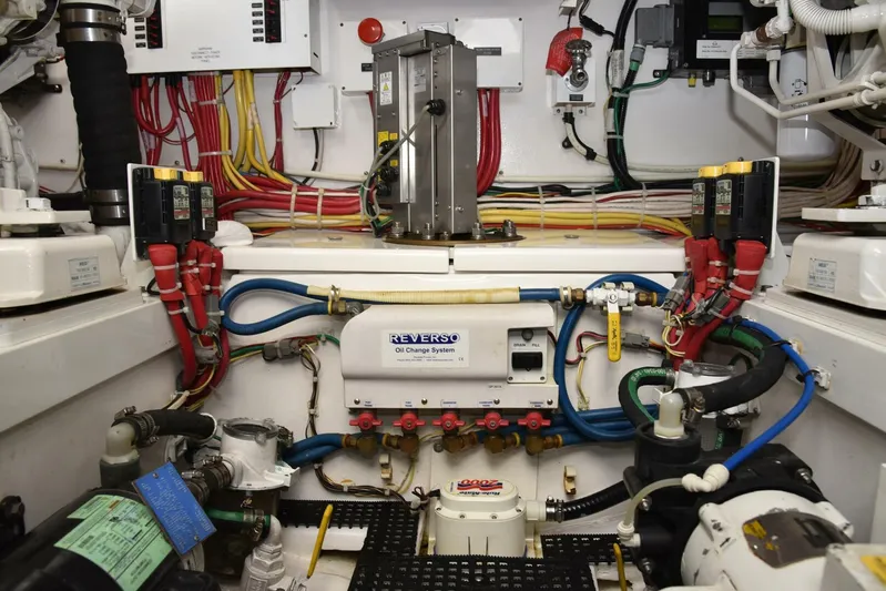 La Chingona Yacht Photos Pics 