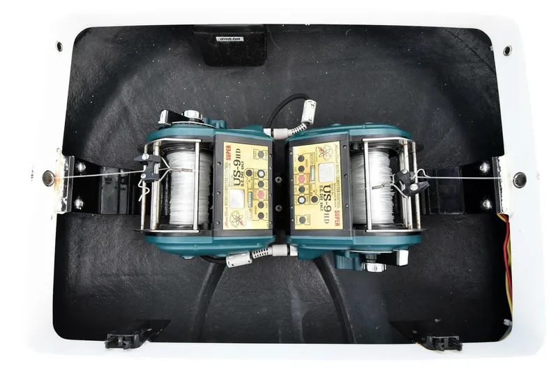 La Chingona Yacht Photos Pics 