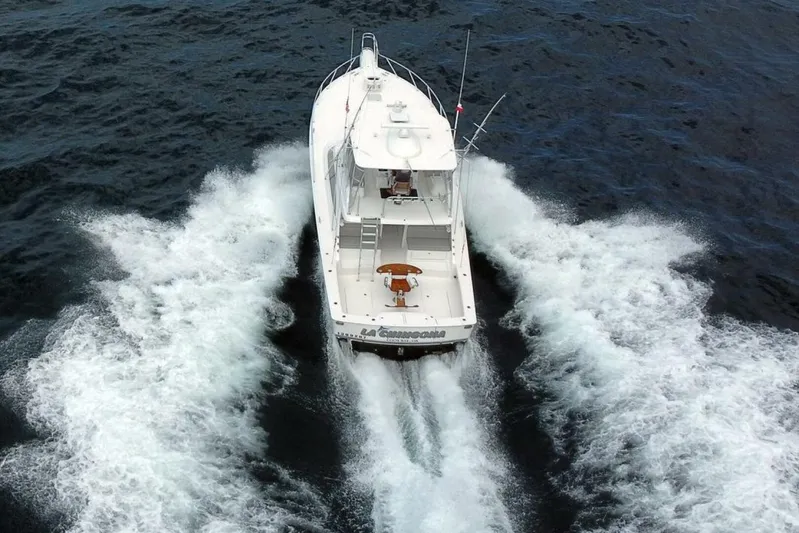 La Chingona Yacht Photos Pics 