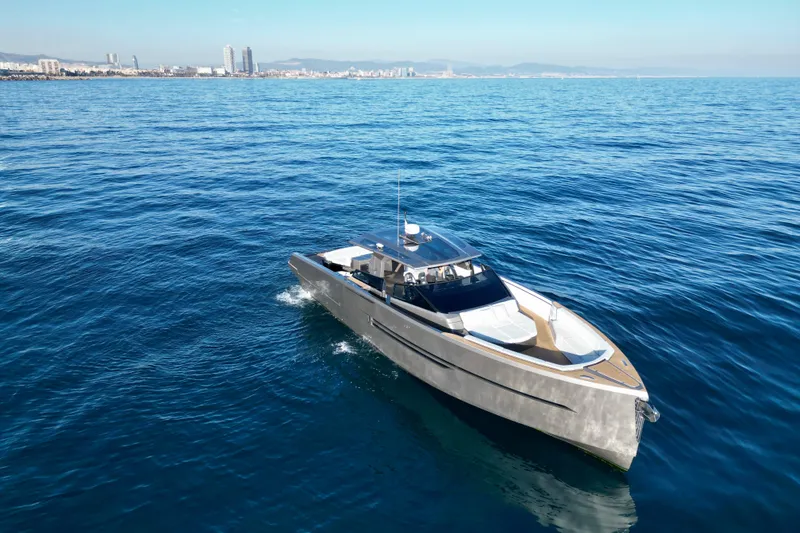 Sanny Yacht Photos Pics 