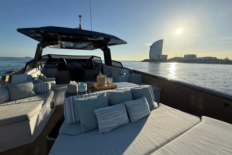 Sanny Yacht Photos Pics 