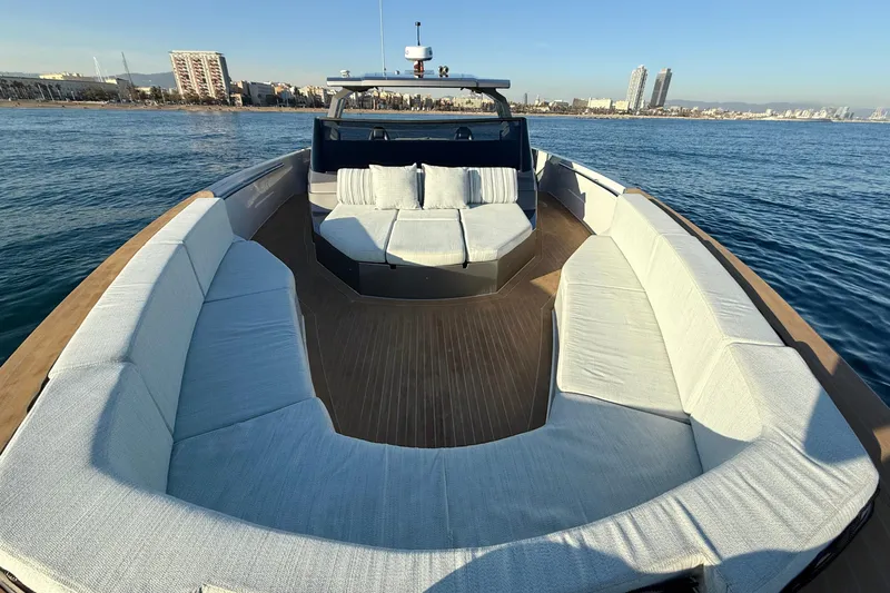 Sanny Yacht Photos Pics 