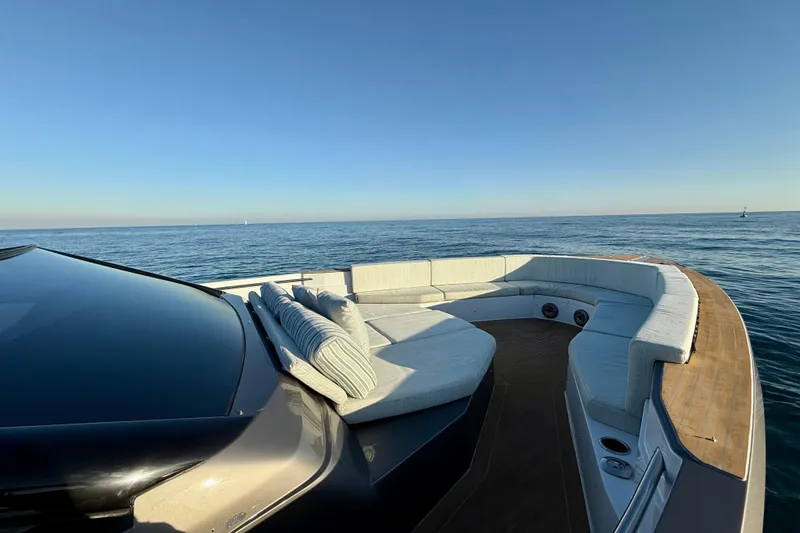 Sanny Yacht Photos Pics 