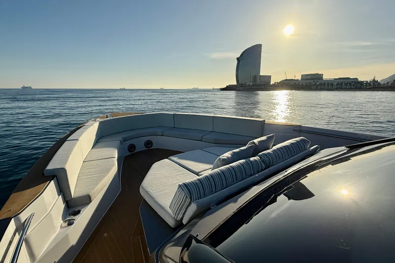 Sanny Yacht Photos Pics 