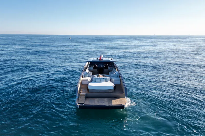 Sanny Yacht Photos Pics 