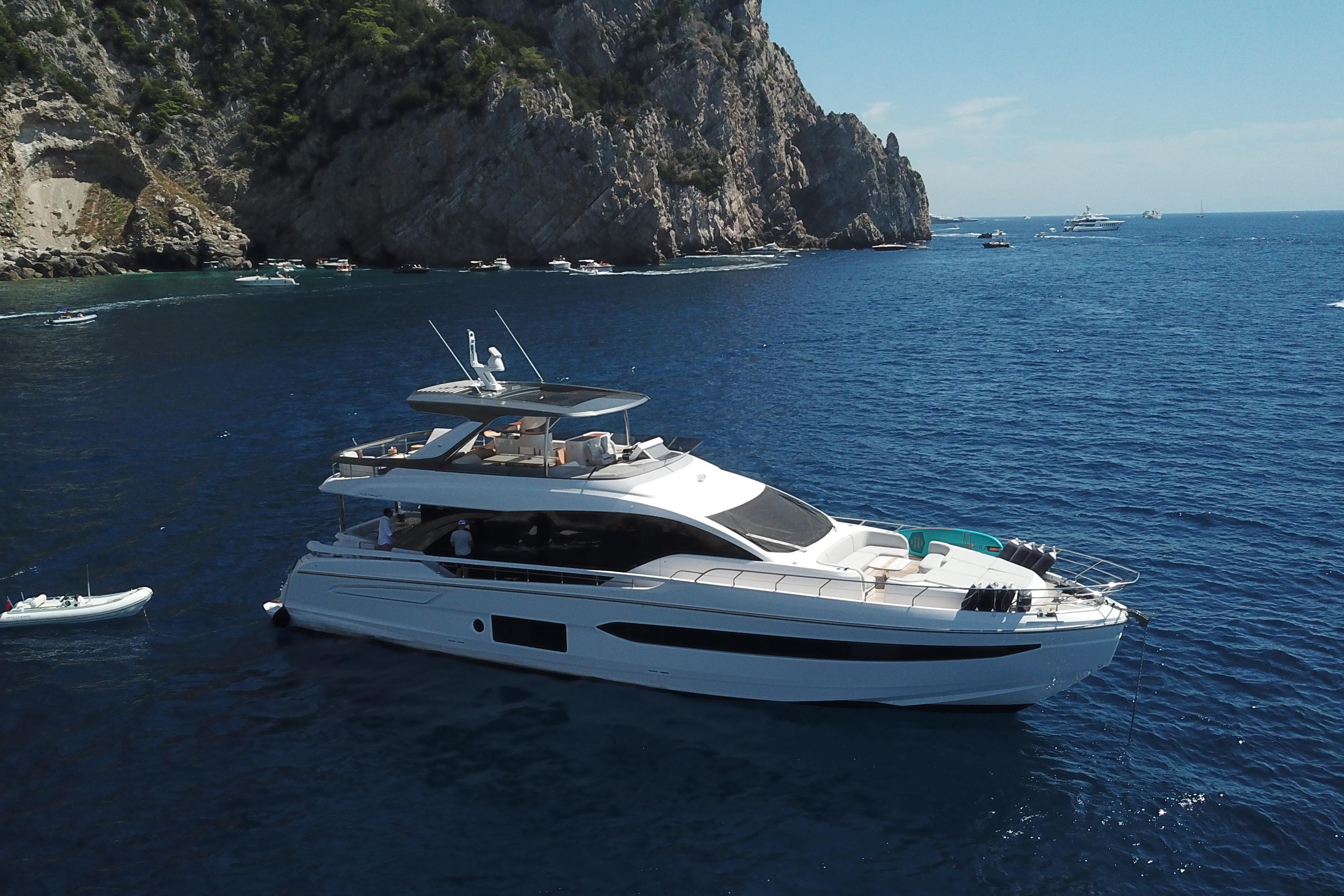 2023 Azimut Fly 78