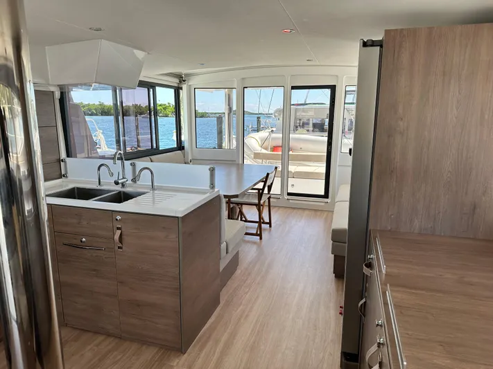 Sea Fox Yacht Photos Pics 