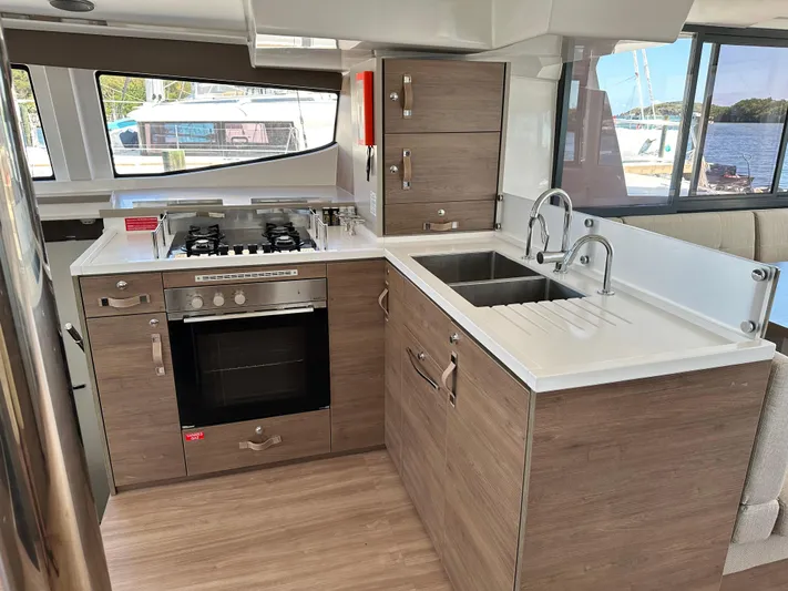 Sea Fox Yacht Photos Pics 