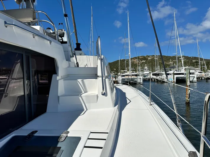 Sea Fox Yacht Photos Pics 