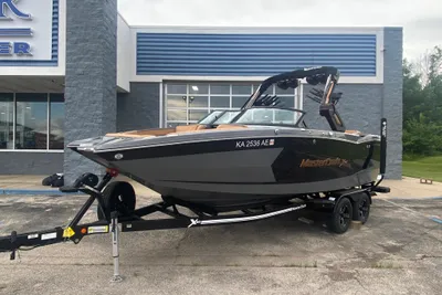 MasterCraft XStar