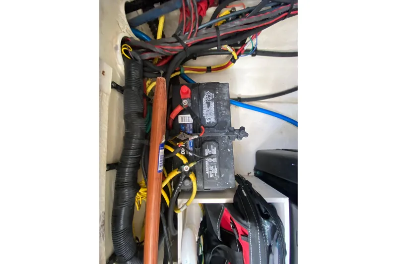  Yacht Photos Pics Electrical wiring and battery setup in 2018 Robalo R242 Center Console boat.