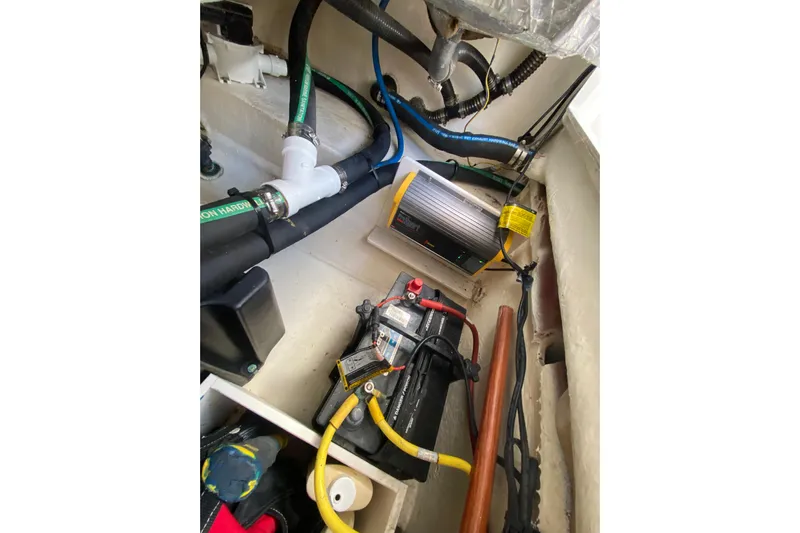  Yacht Photos Pics 2018 Robalo R242 Center Console boat interior wiring and battery setup.