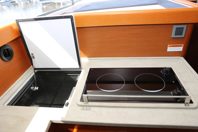 Wishbone V Yacht Photos Pics 