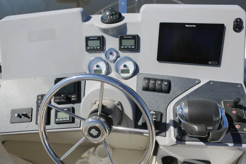 Wishbone V Yacht Photos Pics 