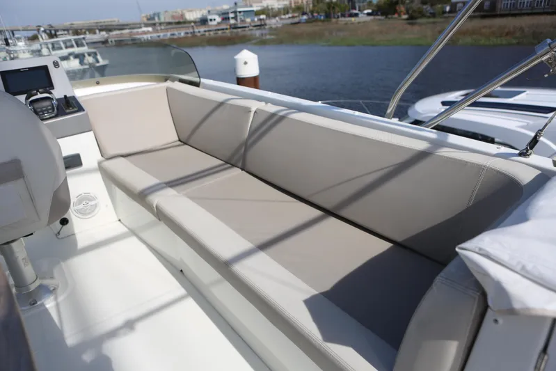 Wishbone V Yacht Photos Pics 