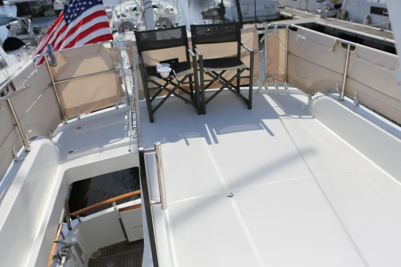 Wishbone V Yacht Photos Pics 