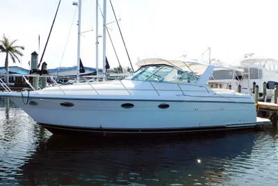 Tiara Yachts 3500 Express